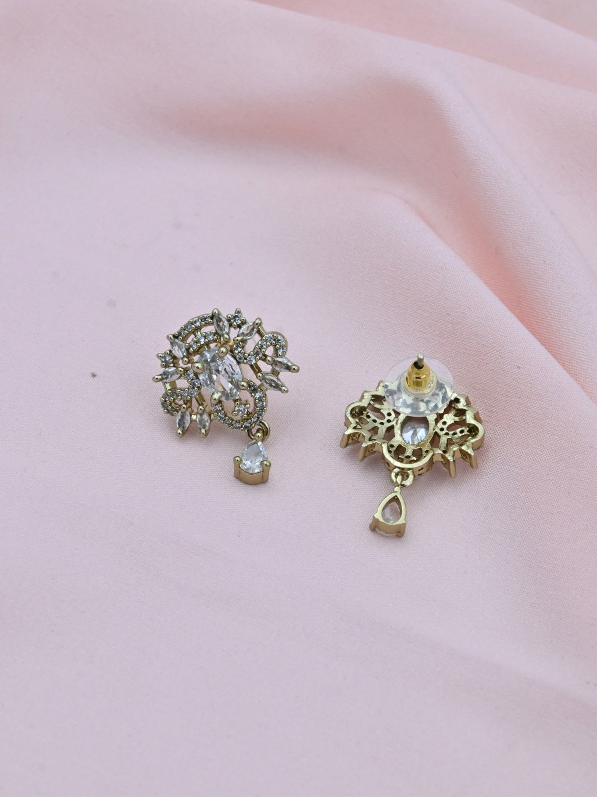 Vintage Grace American Diamond Pendant Set