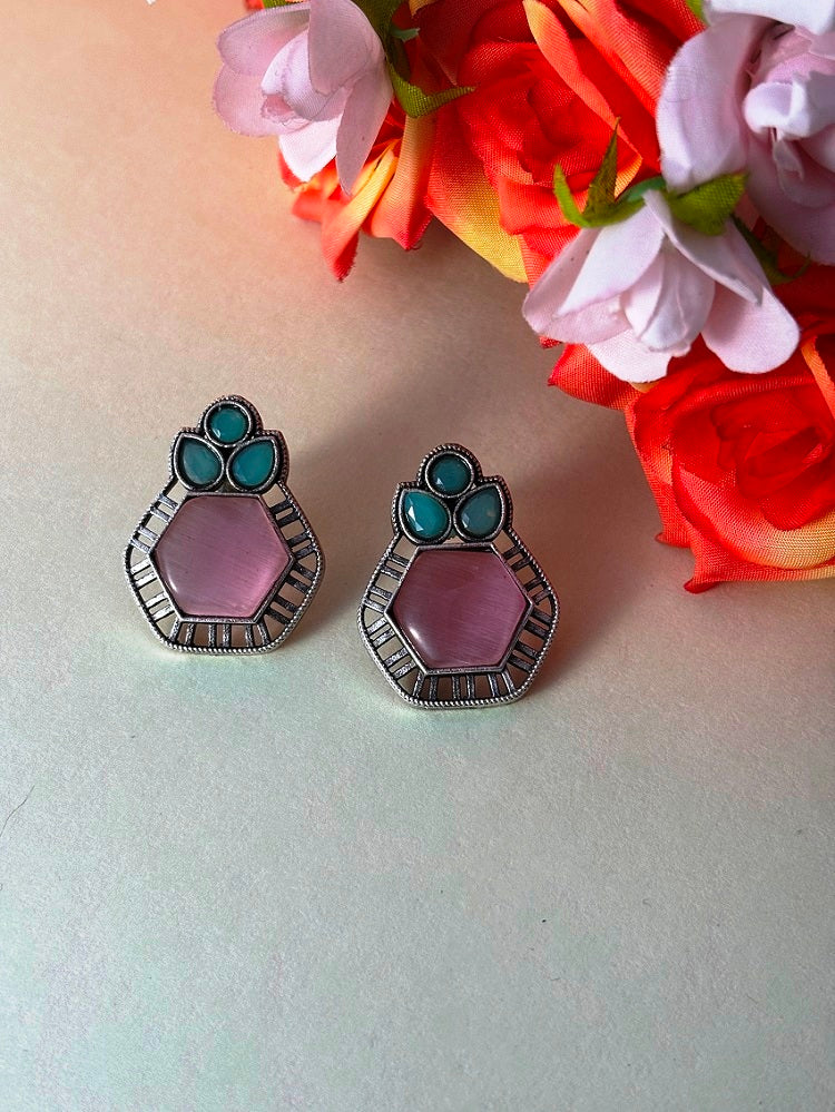 Petal Crown Hexa Stud Earrings