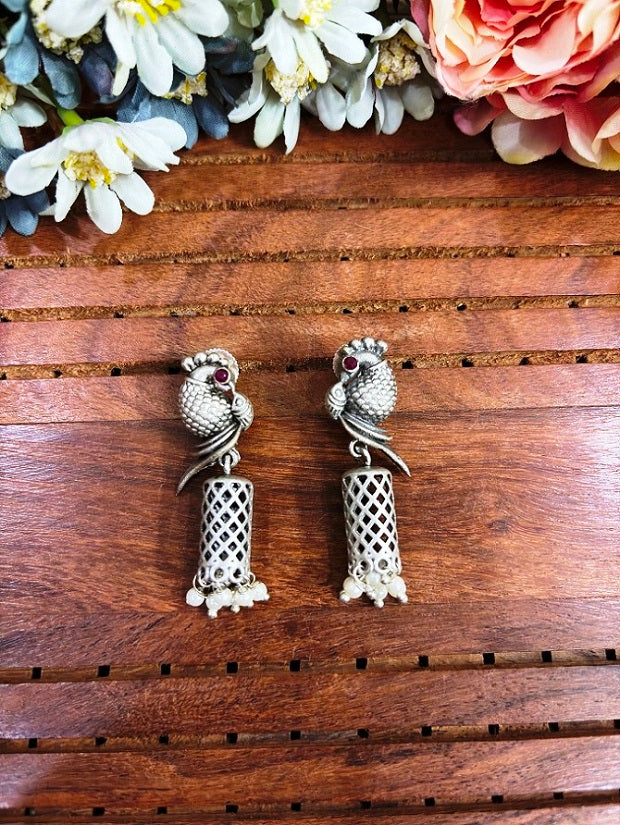 Vintage Charm Mesh Earrings