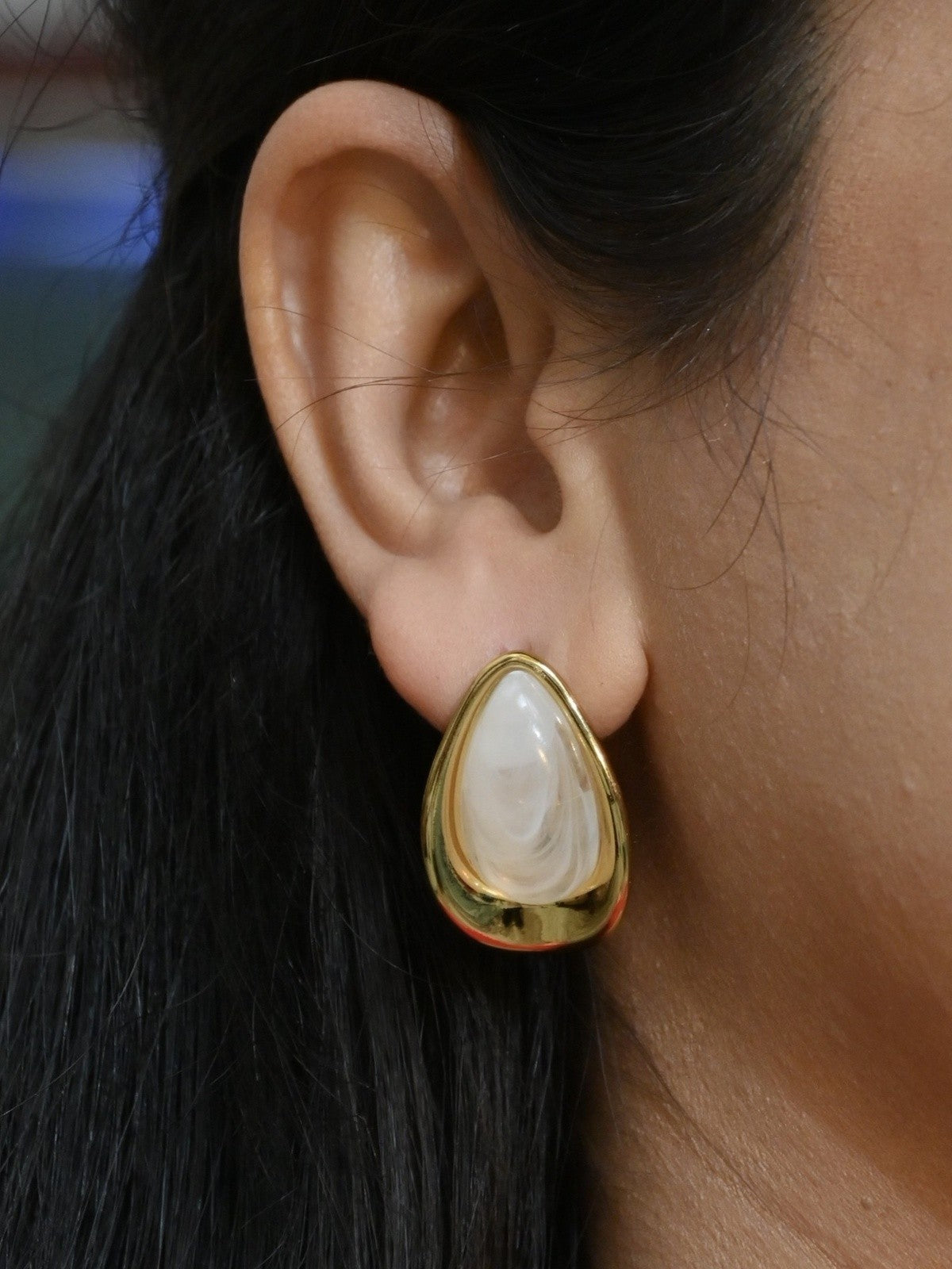 Elara Oval Statement Earrings