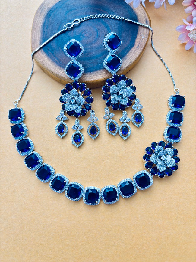 Midnight Blossom Necklace Set