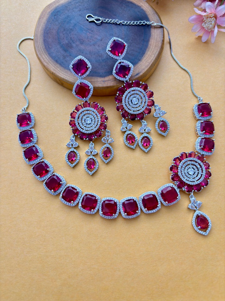 Royal Blossom Necklace Set