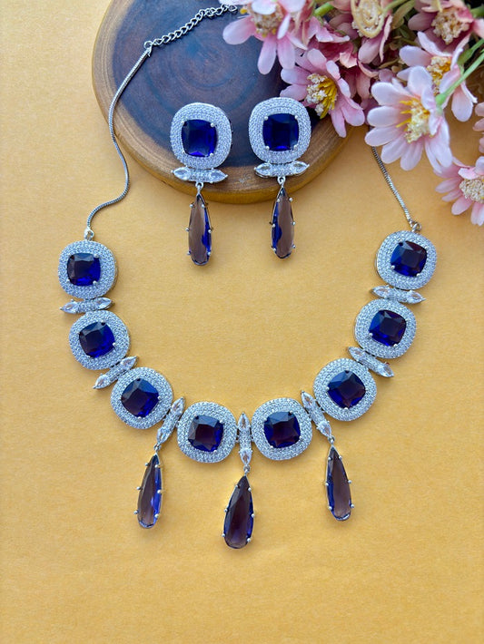 Midnight Majesty Necklace Set